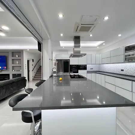 וילה Luxury 7-bed With Pool And Jacuzzi Fethiye *