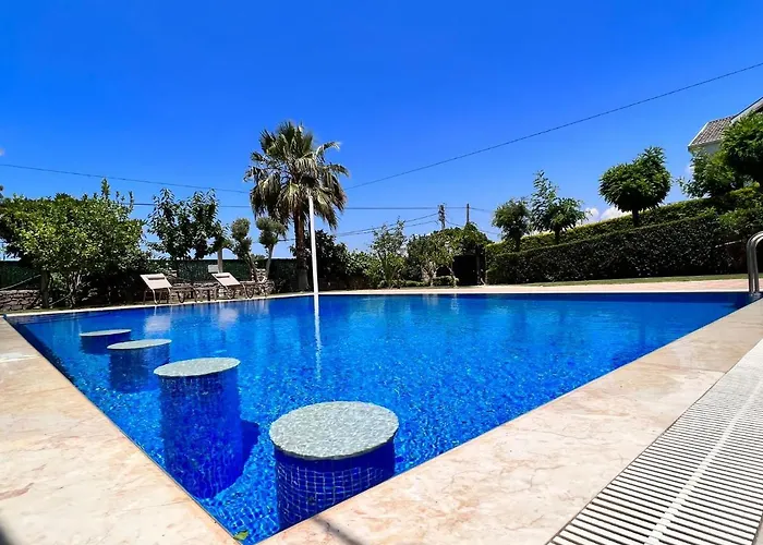 Vila Luxury 7-bed With Pool And Jacuzzi Fethiye
