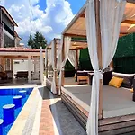 Luxury 7-bed With Pool And Jacuzzi Fethiye * Ölüdeniz