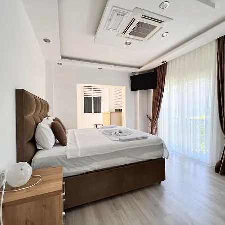 Luxury 7-bed With Pool And Jacuzzi Fethiye Villa Ölüdeniz