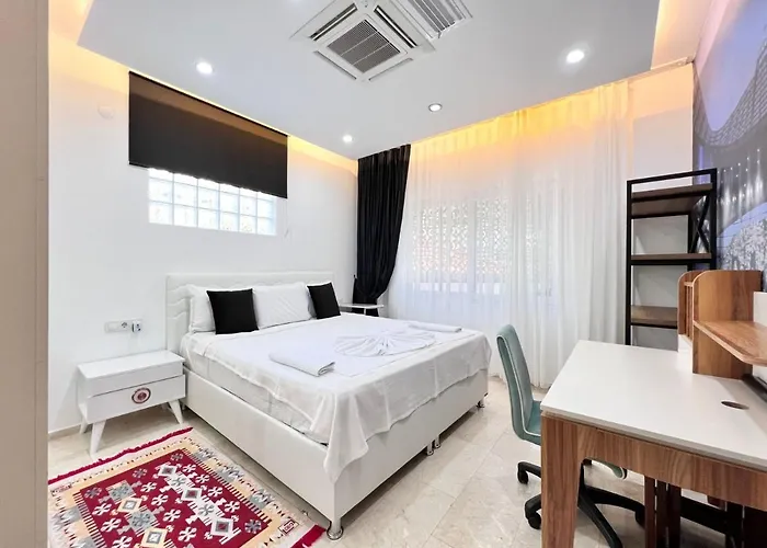Luxury 7-bed With Pool And Jacuzzi Fethiye Villa