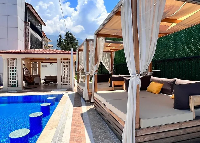 Luxury 7-bed With Pool And Jacuzzi Fethiye * אולודניץ