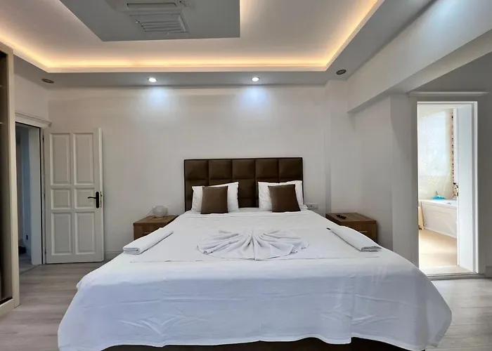Luxury 7-bed With Pool And Jacuzzi Fethiye וילה