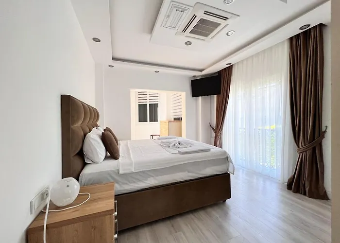Luxury 7-bed With Pool And Jacuzzi Fethiye וילה אולודניץ