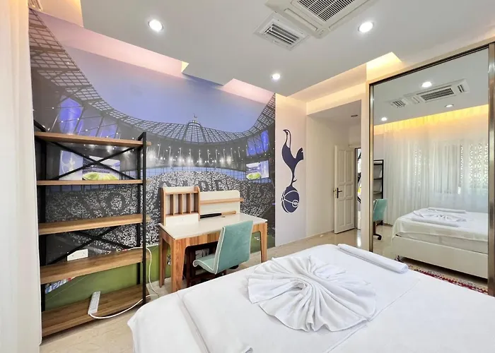 Luxury 7-bed With Pool And Jacuzzi Fethiye