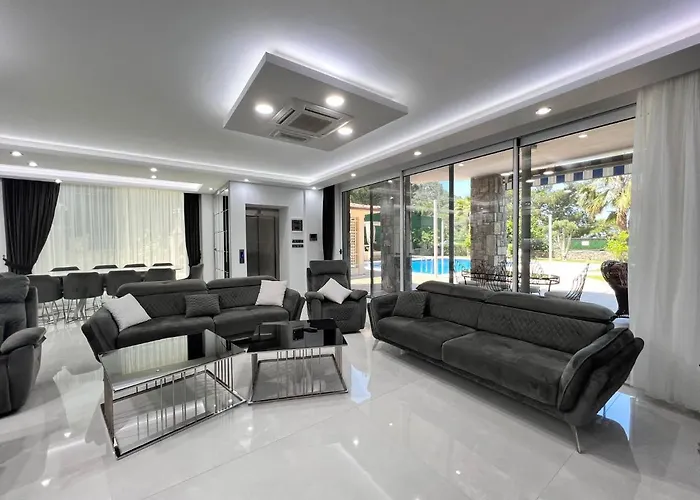 Luxury 7-bed With Pool And Jacuzzi Fethiye וילה *