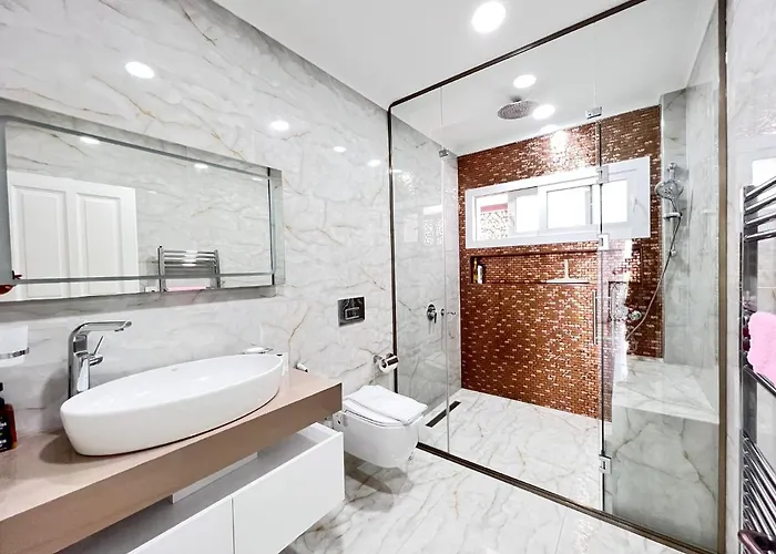 Luxury 7-bed With Pool And Jacuzzi Fethiye * אולודניץ